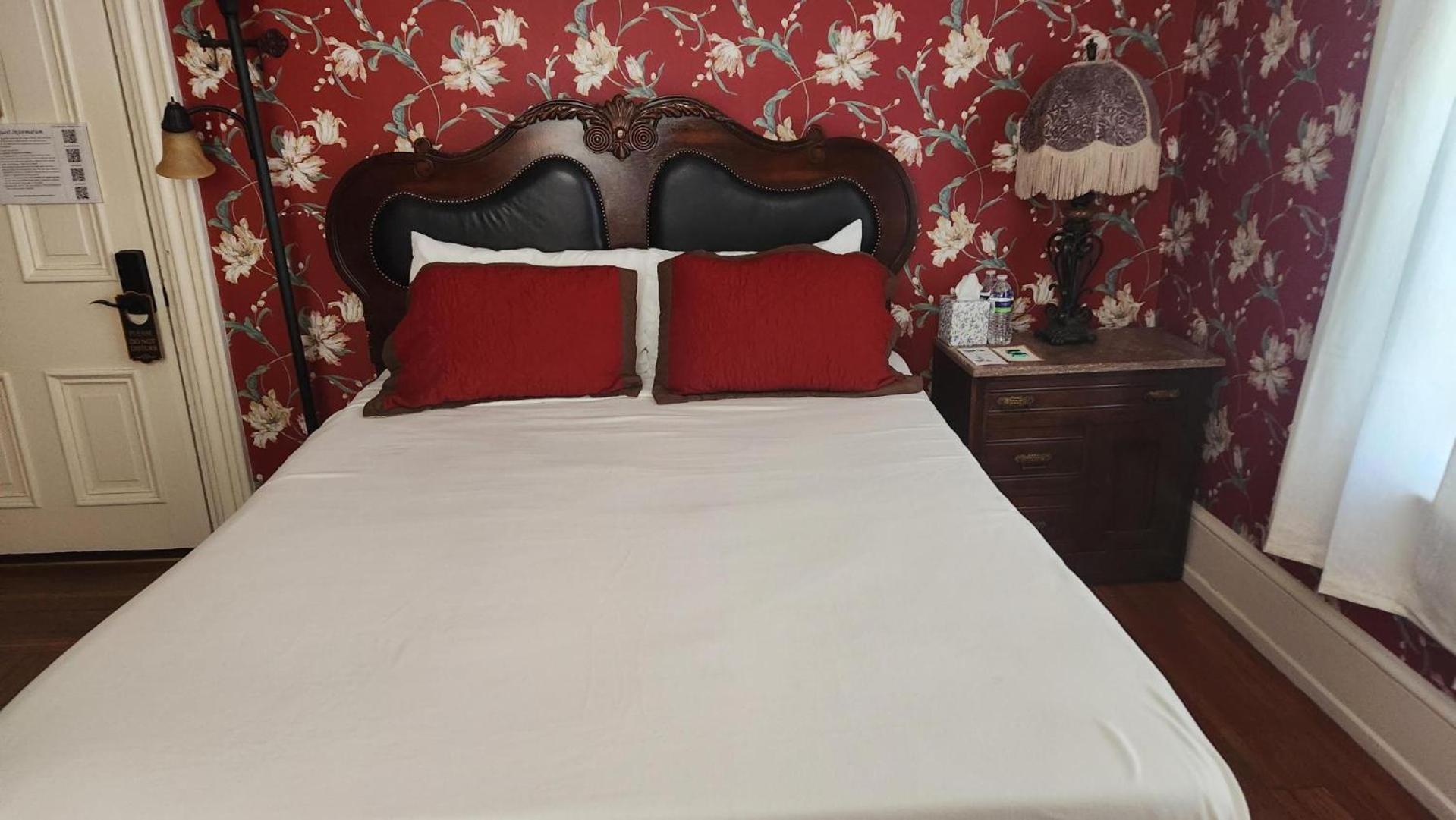 Greystone Manor Bed & Breakfast Bird-in-Hand Exterior foto